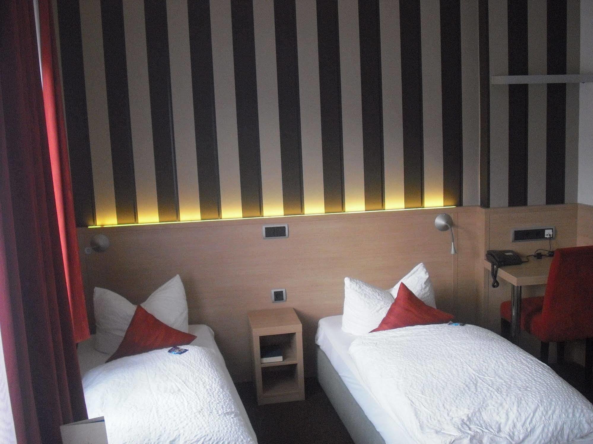 Hotel Sprenz Oldenburg Luaran gambar