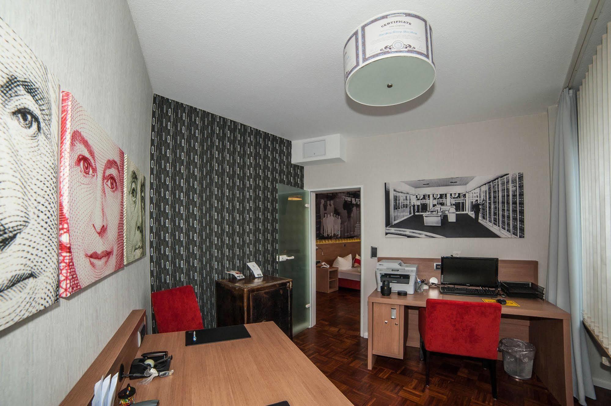 Hotel Sprenz Oldenburg Luaran gambar